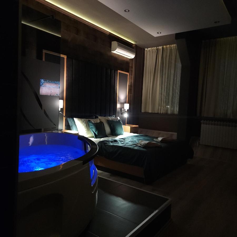 In Club Aparthotel Vrnjačka Banja Екстериор снимка