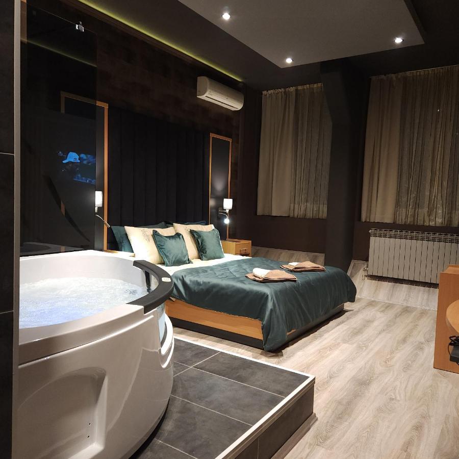 In Club Aparthotel Vrnjačka Banja Екстериор снимка