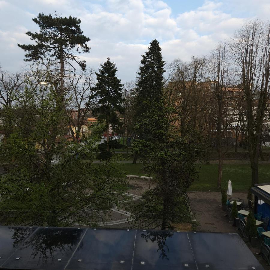 In Club Aparthotel Vrnjačka Banja Екстериор снимка