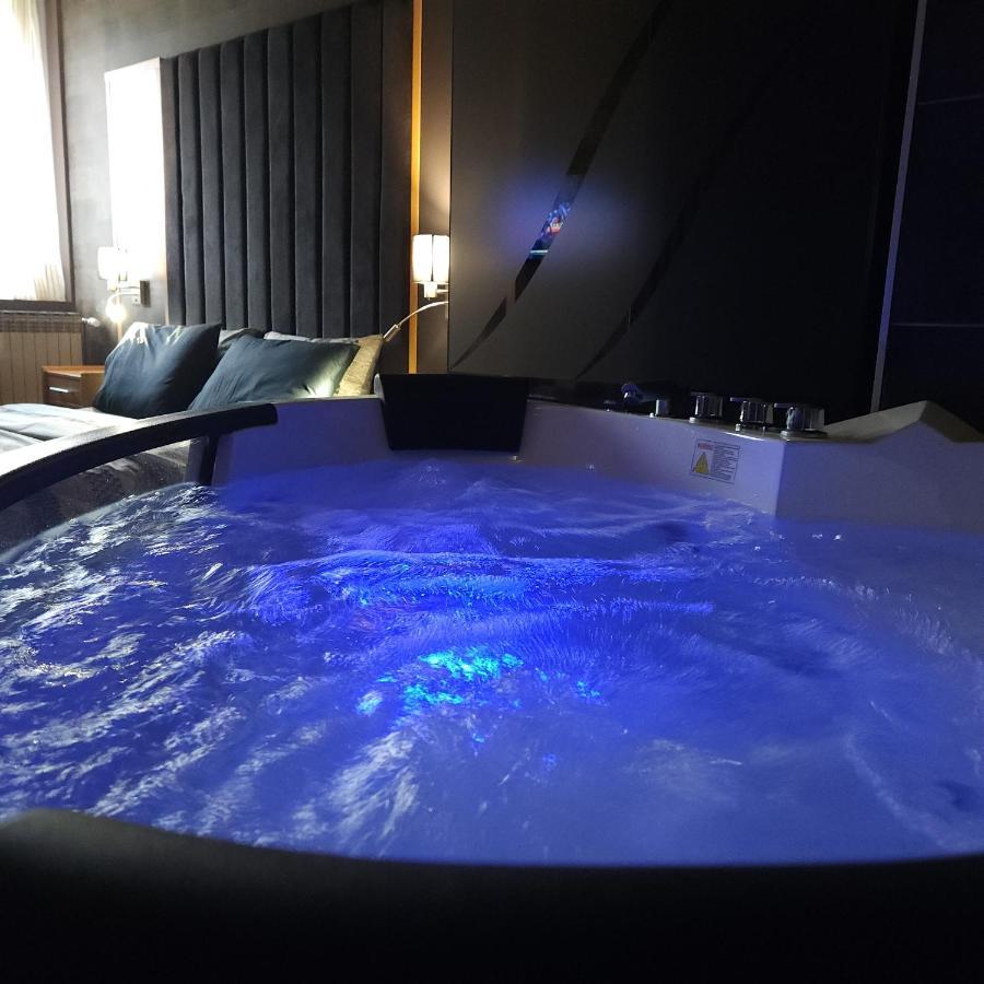 In Club Aparthotel Vrnjačka Banja Екстериор снимка
