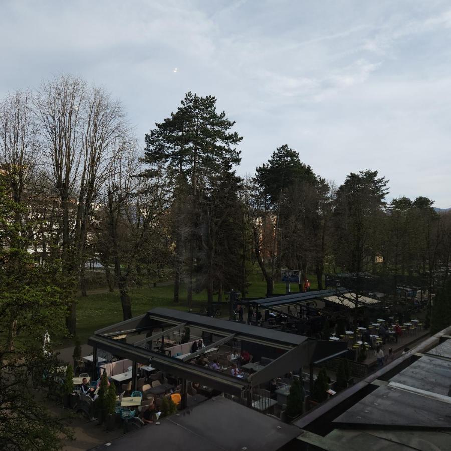 In Club Aparthotel Vrnjačka Banja Екстериор снимка