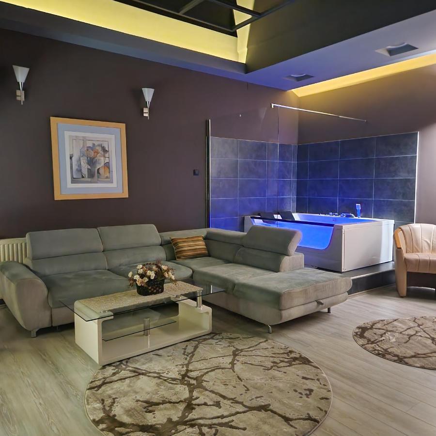 In Club Aparthotel Vrnjačka Banja Екстериор снимка
